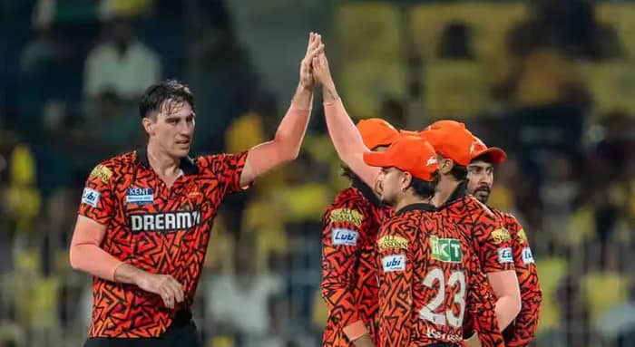 আইপিএল: ২ রানে আউট কাম্বোজ, চেন্নাই ১৩৭/৮ (১৭.৩ ওভার), বিপক্ষ হায়দরাবাদ