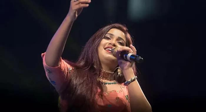 পহেলগাঁও হামলার প্রেক্ষিতে সুরাতে কনসার্ট বাতিল করলেন শ্রেয়া ঘোষাল
