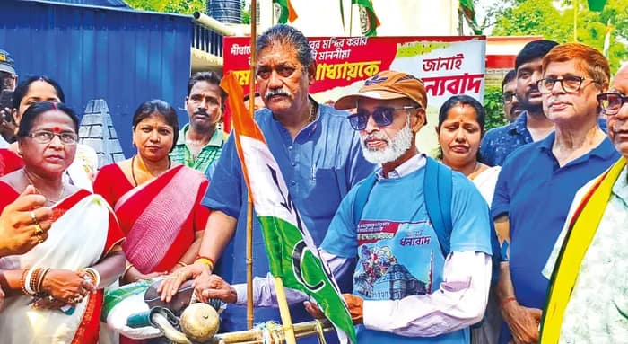জগন্নাথ মন্দির উদ্বোধনের সাক্ষী থাকতে ৩৪ বছরের পুরনো সাইকেল নিয়ে দীঘায় পাড়ি দেবেন দুর্গাপুরের স্বপন