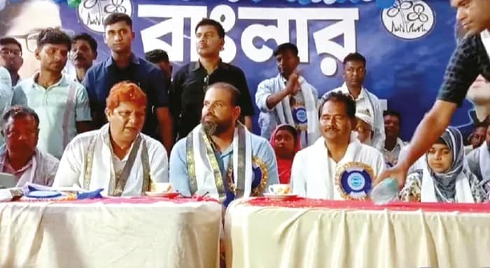 ইউসুফের কাছে ময়ূরাক্ষী নদীর উপর ফুটব্রিজের দাবি