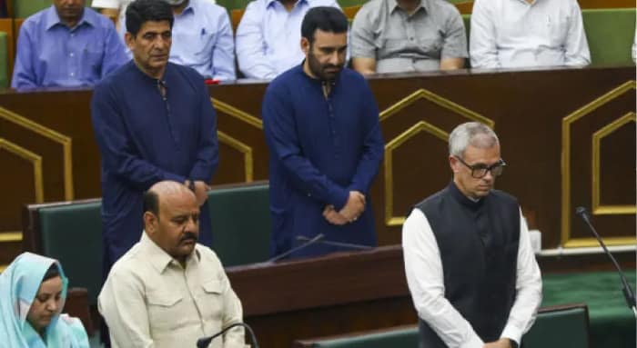 পর্যটকদের নিরাপদে ফেরাতে না পারায় ক্ষমা চাইলেন ওমর