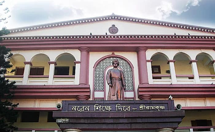 জেলার প্রথম দশের মধ্যে ১১ জন আসানসোল রামকৃষ্ণ মিশন স্কুলের