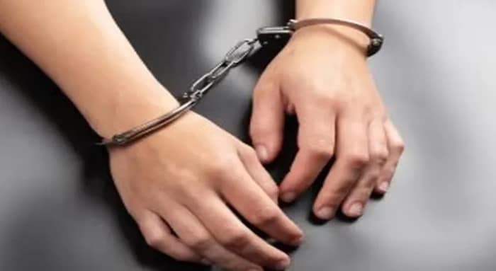 হিলিতে ৩ জন রোহিঙ্গা তরুণীকে গ্রেপ্তার করল পুলিস