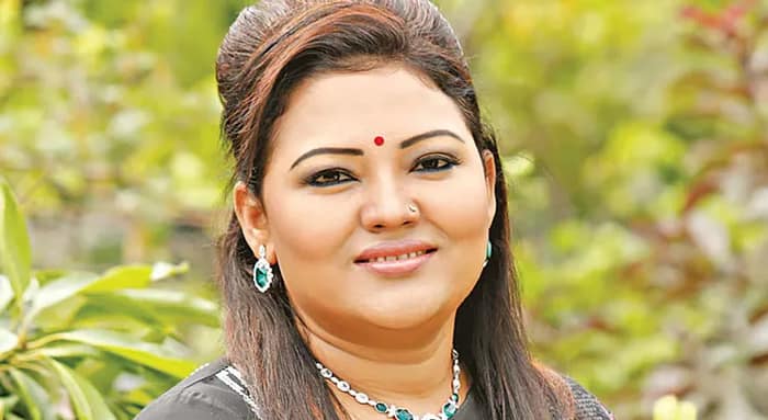 আওয়ামি লিগের প্রাক্তন সাংসদ তথা জনপ্রিয় সঙ্গীতশিল্পী মমতাজ বেগমকে গ্রেপ্তার করল ঢাকা মহানগর গোয়েন্দা পুলিস