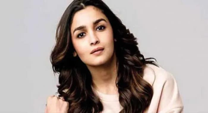 কান সফর স্থগিত করলেন অভিনেত্রী আলিয়া ভাট