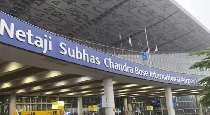 ‘আমার কাছে বোমা আছে’, যাত্রীর দাবি শুনে শোরগোল কলকাতা বিমানবন্দরে