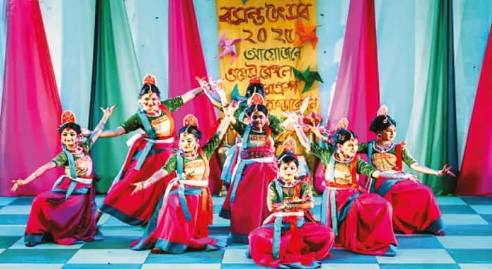 নানা ছন্দে বন্দনা