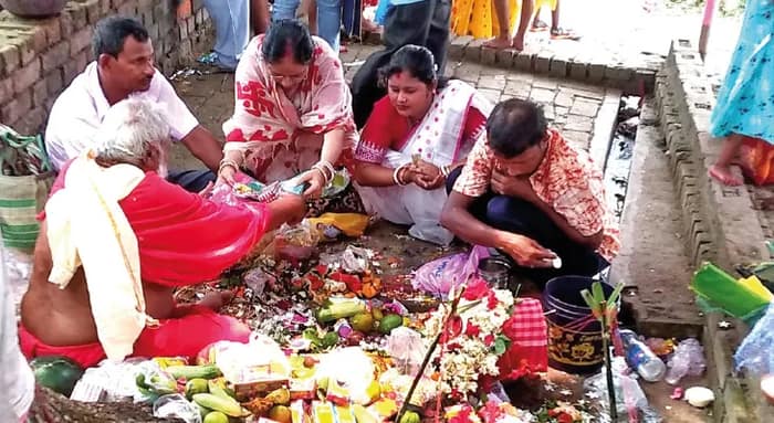 কালনার সাতগাছিয়ায় শতাব্দীপ্রাচীন জয়চণ্ডী মাতার পুজোয় ভিড়