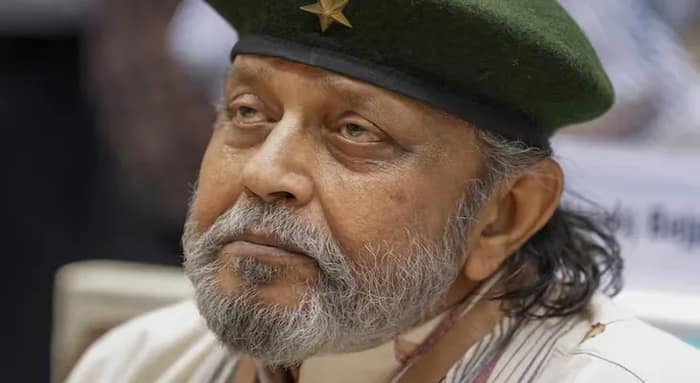 বেআইনি নির্মাণের অভিযোগ মিঠুনের বিরুদ্ধে, পেলেন শোকজ নোটিসও