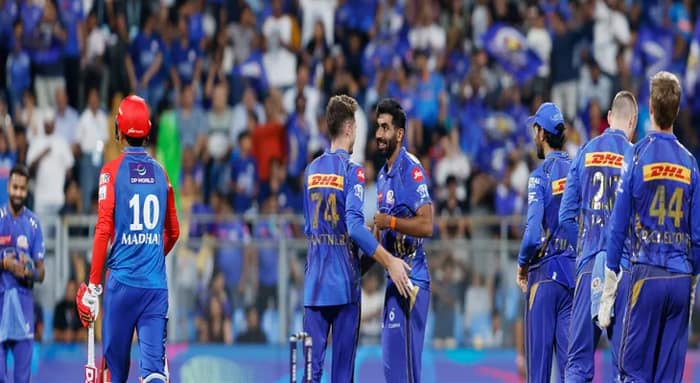 দিল্লিকে সহজেই হারিয়ে প্লে অফে পৌঁছে গেল মুম্বই