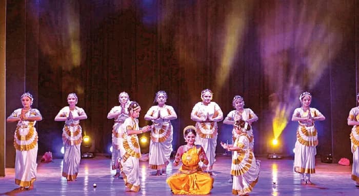 নৃত্যানুষ্ঠান