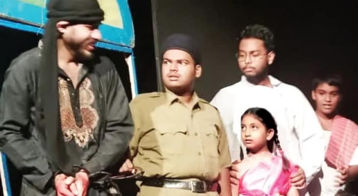 ভিন্ন স্বাদের নাটক