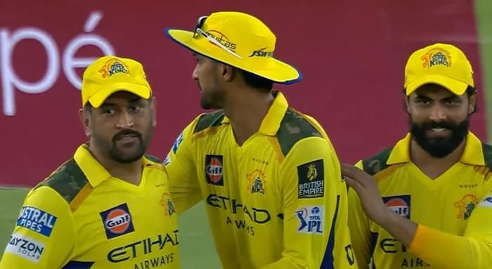গুজরাতকে ৮৩ রানে হারাল ধোনির চেন্নাই