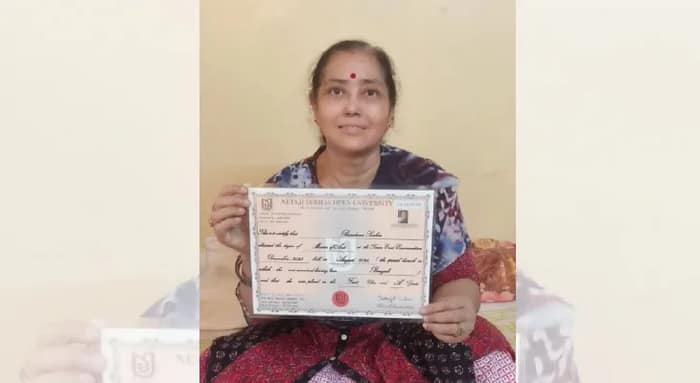 ৬৫ বছরে এমএ ফার্স্ট ক্লাস! বন্দনায় আপ্লুত খড়দহ