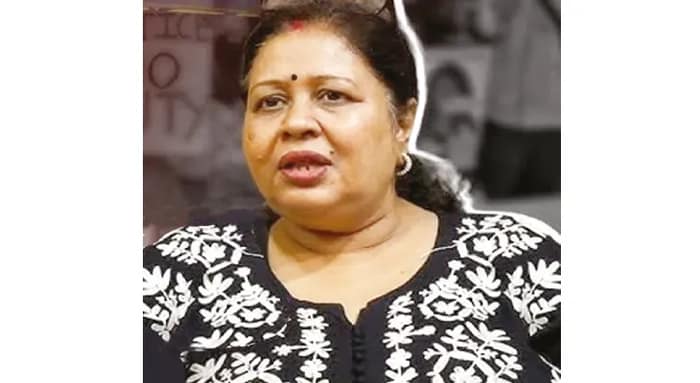 পরিচালনায় ফিরলেন অঞ্জন কন্যা রিনা