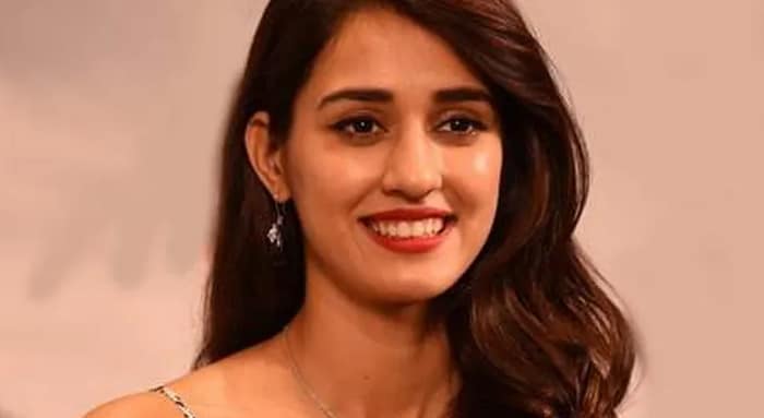 হলিউডে দিশা