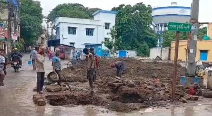 রাজীব গান্ধীর শহিদ বেদি  রাতারাতি ‘উধাও’, বিতর্ক