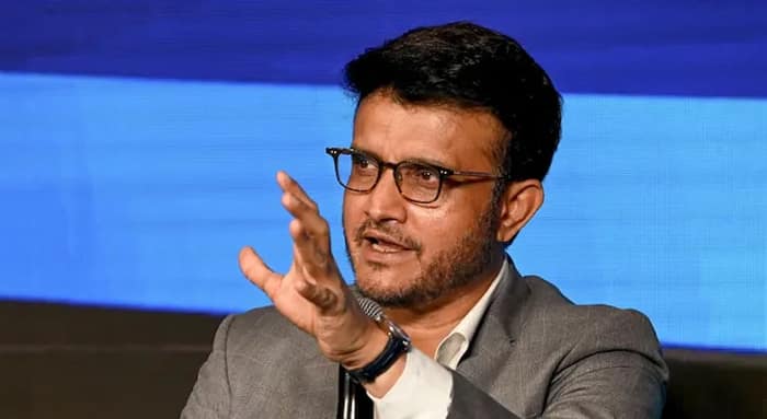 সৌরভের হস্তক্ষেপে ম্যাচ শুরু ইডেনে