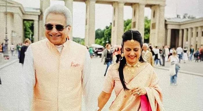 প্রাক্তন বিজেডি সাংসদ পিনাকী মিশ্রকে বিয়ে করলেন তৃণমূল সাংসদ মহুয়া মৈত্র