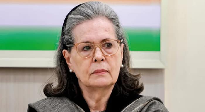 হাসপাতাল থেকে ছাড়া পেলেন সোনিয়া