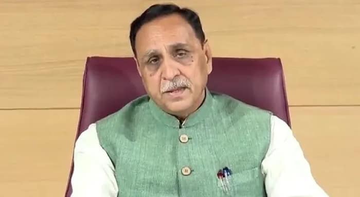 প্রাণ হারালেন প্রাক্তন মুখ্যমন্ত্রী বিজয় রূপানি