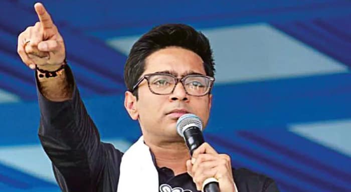 স্বরাষ্ট্রমন্ত্রীর ইস্তফা দাবি অভিষেকের