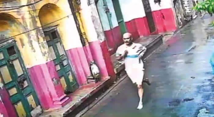 কালীঘাটে টাকা নিতে এসে গ্রেপ্তার ভবানীপুরে খুনের ঘটনায় অভিযুক্ত