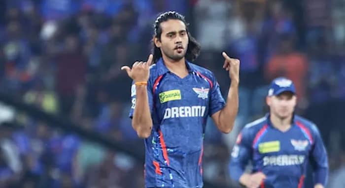 পাঁচ বলে ৫ উইকেট  পেলেন দিগ্বেশ রাঠি