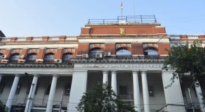 এসটিএফের বদলে সোশ্যাল মিডিয়ায় নজরদারি চালাবে সাইবার ক্রাইম ব্রাঞ্চ