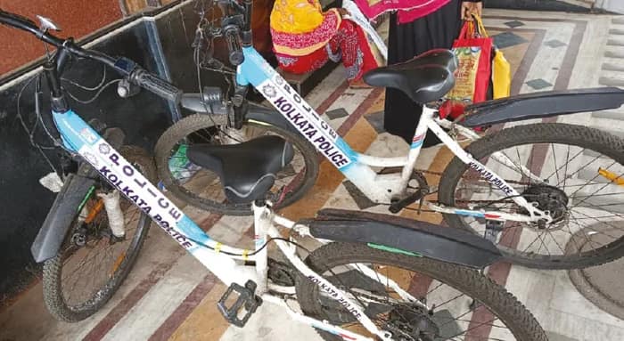 মেডিক্যাল কলেজ চত্বরে চটজলদি কাজ সারতে কলকাতা পুলিসের ভরসা সাইকেল
