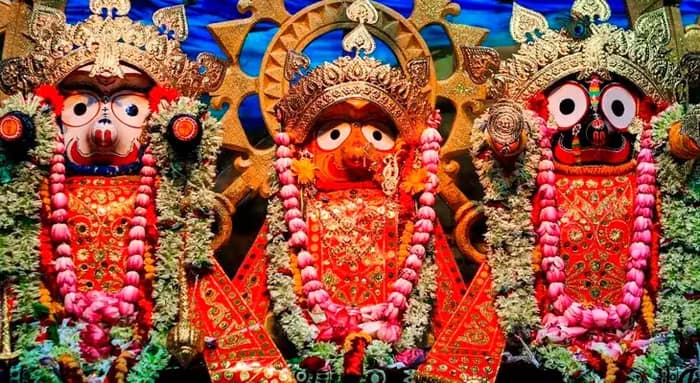মানকরের ঐতিহ্যবাহী রথ দেখতে ভিড় জমান ভক্তরা