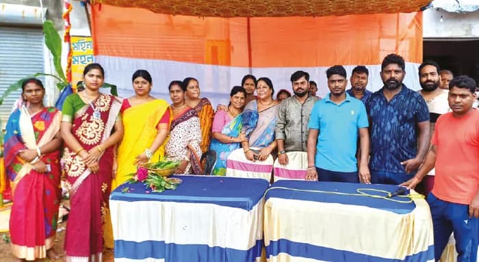 রথের দিন পিড়াকাটা বাজার দুর্গাপুজো কমিটির খুঁটিপুজোয় ব্যাপক উন্মাদনা