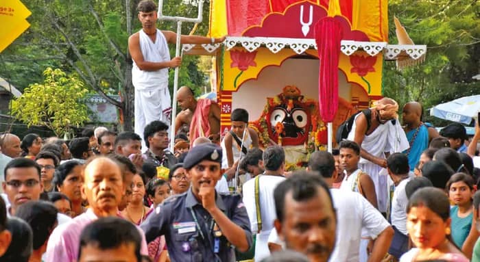 রথযাত্রা ঘিরে উত্তরবঙ্গে ভক্তের ঢল