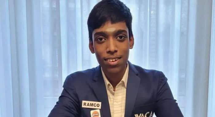 আনন্দকে ধন্যবাদ জানালেন প্রজ্ঞা