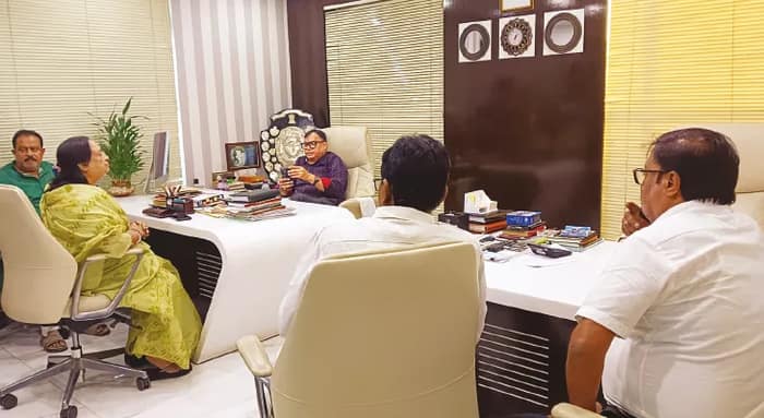 পুরবোর্ডের কাজে খুশি নন কৃষ্ণ, রাস্তায় নামার হুঁশিয়ারি
