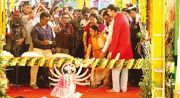 বিশ্বের সর্ববৃহৎ মন্দির এবার শ্রীভূমির পুজোয়, মার্কিন মুলুকের অক্ষরধামের আদলে সেজে উঠবে মণ্ডপ