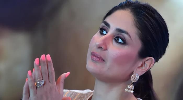 আতঙ্ক কাটেনি করিনার