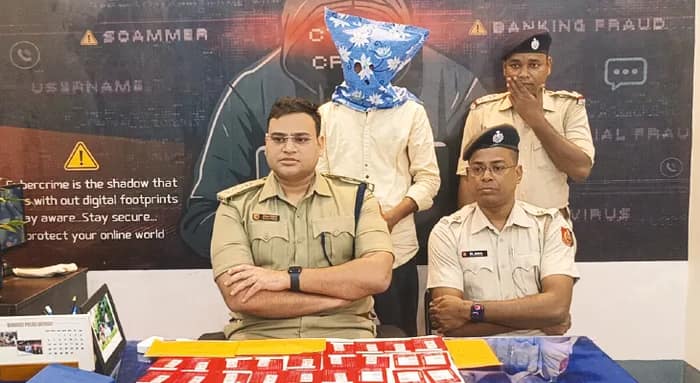 সিম পোর্ট করানোর নামে নথি হাতিয়ে বারাসতে ধৃত আরও ২
