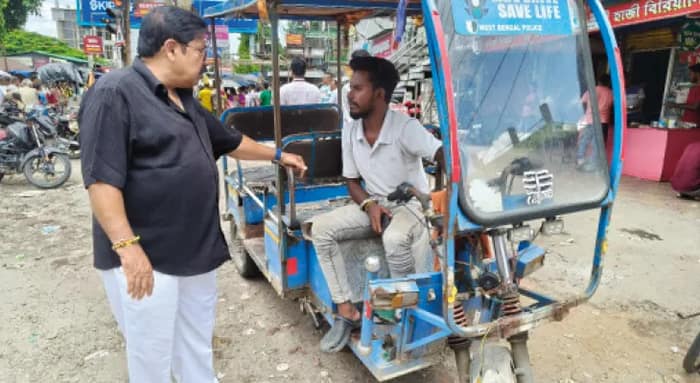 ময়নাগুড়িতে নম্বরপ্লেট দিলেও শহরজুড়ে চলছে অবৈধ টোটো