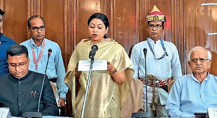 শপথ নিলেন আলিফা আহমেদ