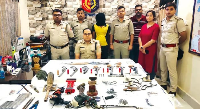 ডোমকলে বন্দুক ও ওয়ানশটার তৈরির কারখানার হদিশ, ধৃত ১