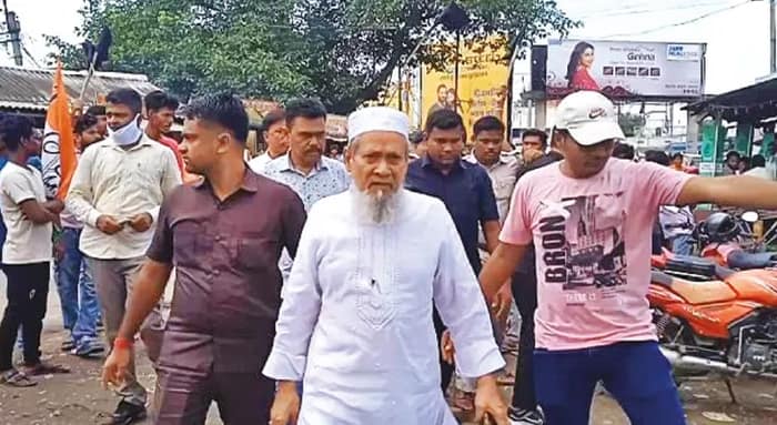 নিজের কেন্দ্রেই আক্রান্ত মন্ত্রী সিদ্দিকুল্লা চৌধুরী, কাটল হাত