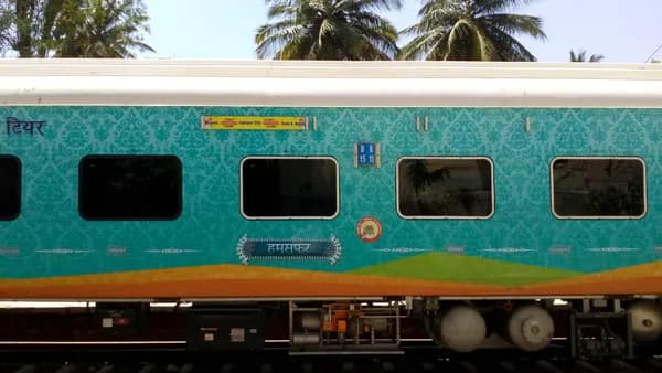 শ্রাবণী মেলায় ভক্তের ঢল বাড়তি লক্ষ্মীলাভ রেলের