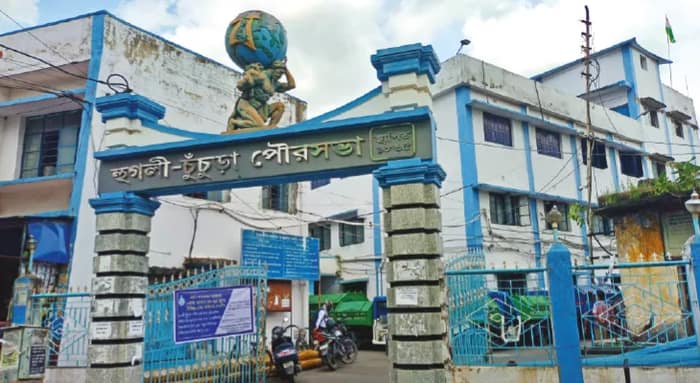 কর্মবিরতি: জট কাটল চুঁচুড়ায়, পুরসভাকে পরামর্শ প্রশাসনের