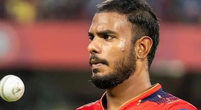 দয়ালের বিরুদ্ধে মামলা