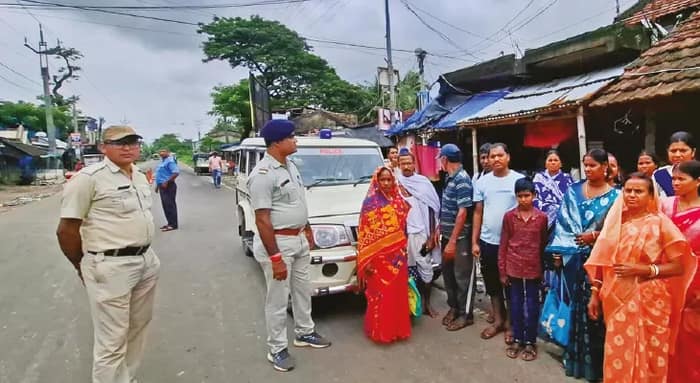 ভাঁওতা দিয়ে সোনার গয়না নিয়ে চম্পট, নামখানায় সচেতনতা প্রচার পুলিসের