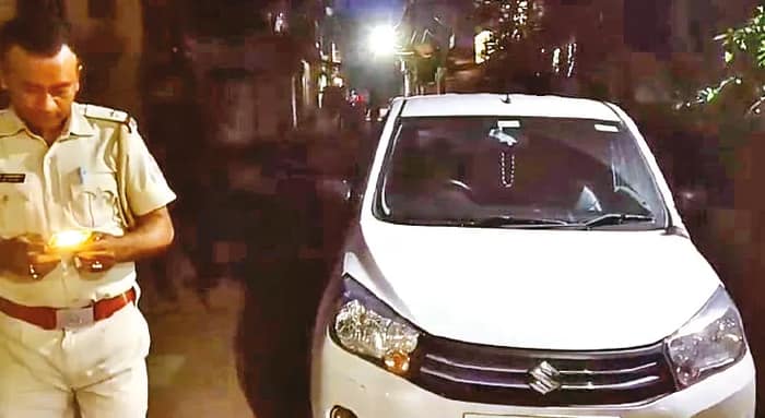 রাত-পথে ‘দামিনী’ শিক্ষিকা, ইভটিজারদের গাড়ির চাবি কেড়ে থানায়, বরাকরে ধৃত ৬ যুবক