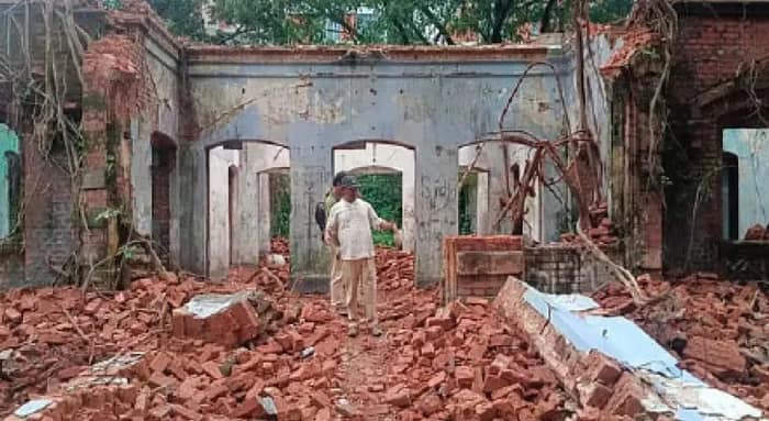 ময়মনসিংহে ভাঙা শুরু উপেন্দ্রকিশোর  রায়চৌধুরীর স্মৃতিবিজড়িত বাড়ি, ক্ষোভ, সংরক্ষণের আবেদন মমতার