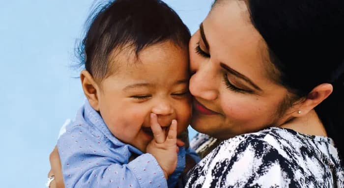 নতুন মা ও সন্তানের জন্য উপহার