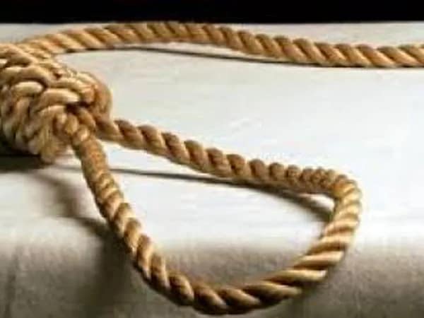 হেনস্তার অভিযোগে আত্মহত্যা করলেন এক ছাত্রী, চাঞ্চল্য গ্রেটার নয়ডায়